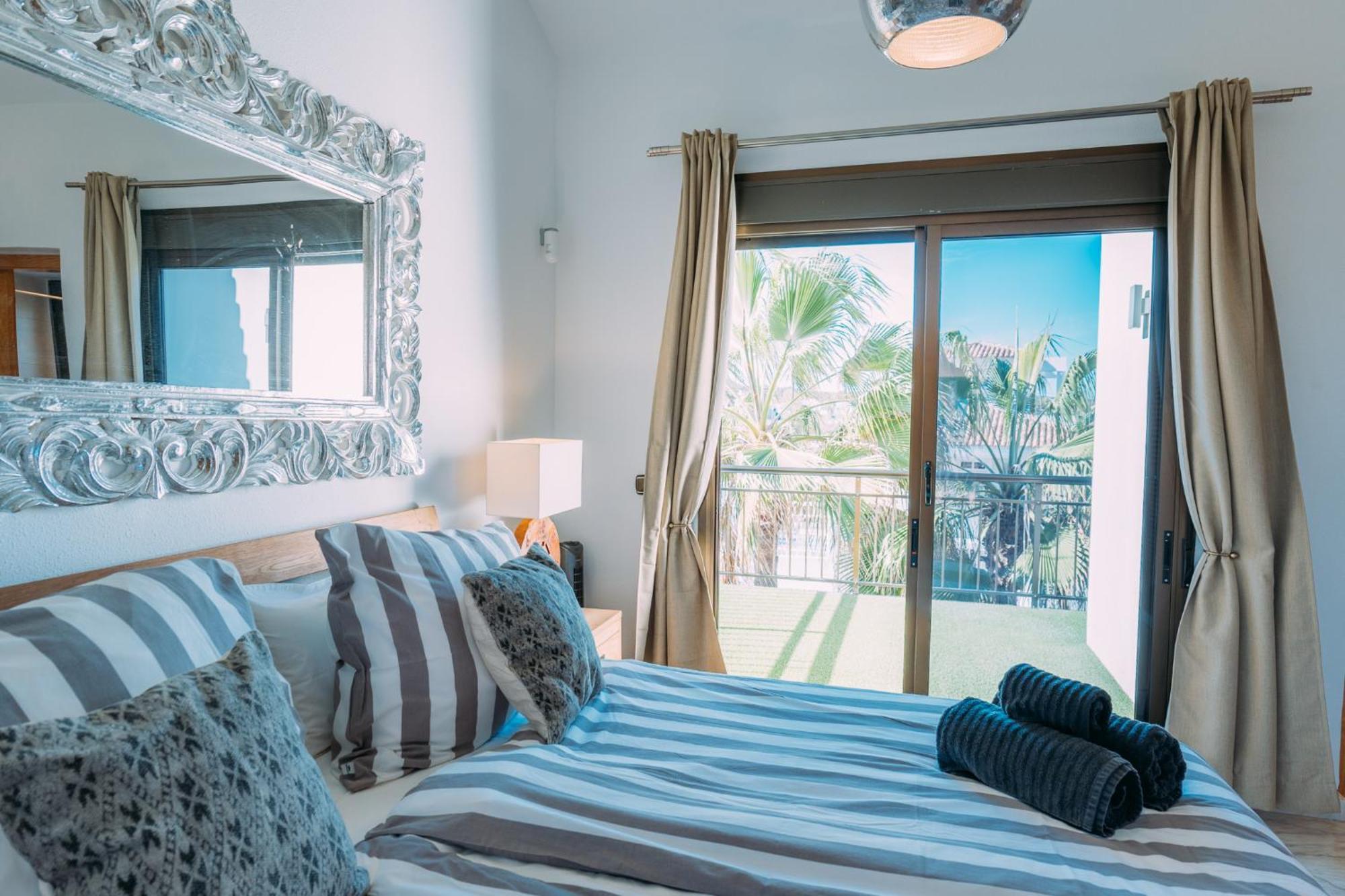 Paradise Beach House: Piscina Privada, Playa 100M Коральео Экстерьер фото